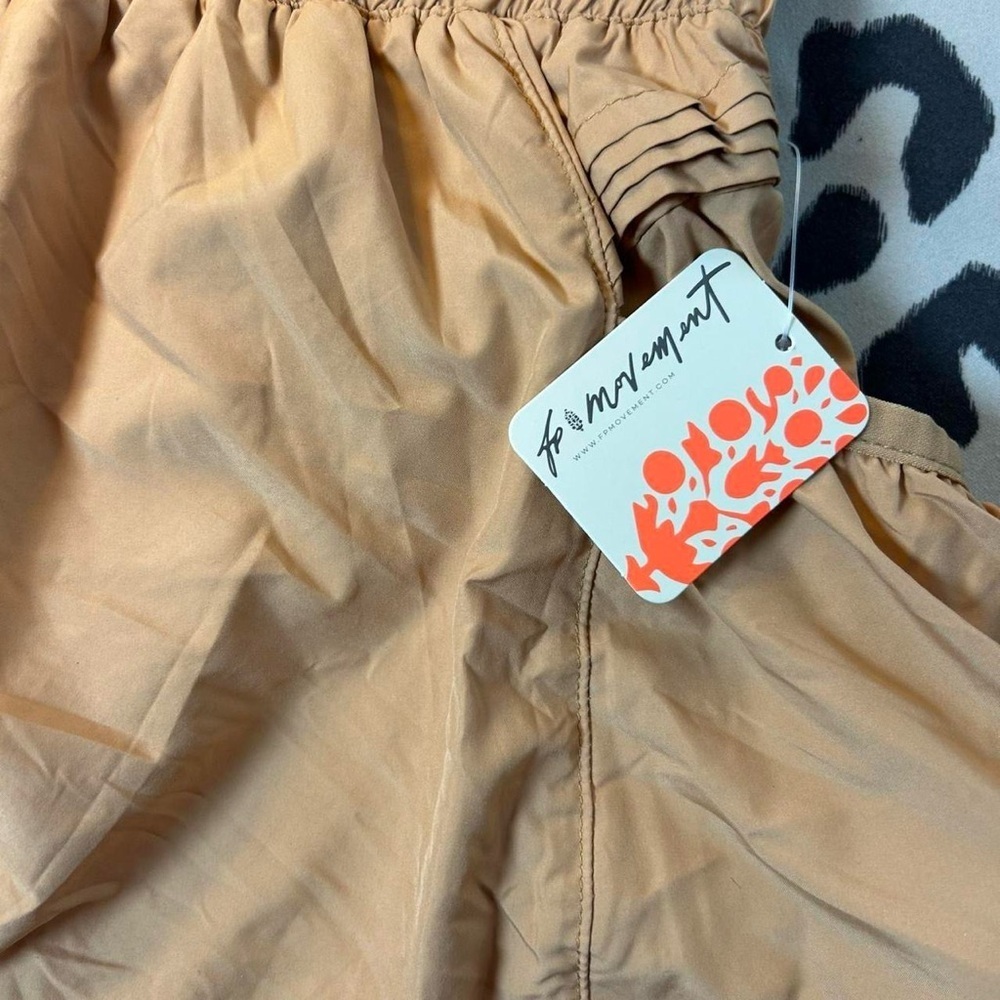NWT Free People FP Movement “Get Your Flirt On” Shorts | Size Medium - Picture 2 of 11